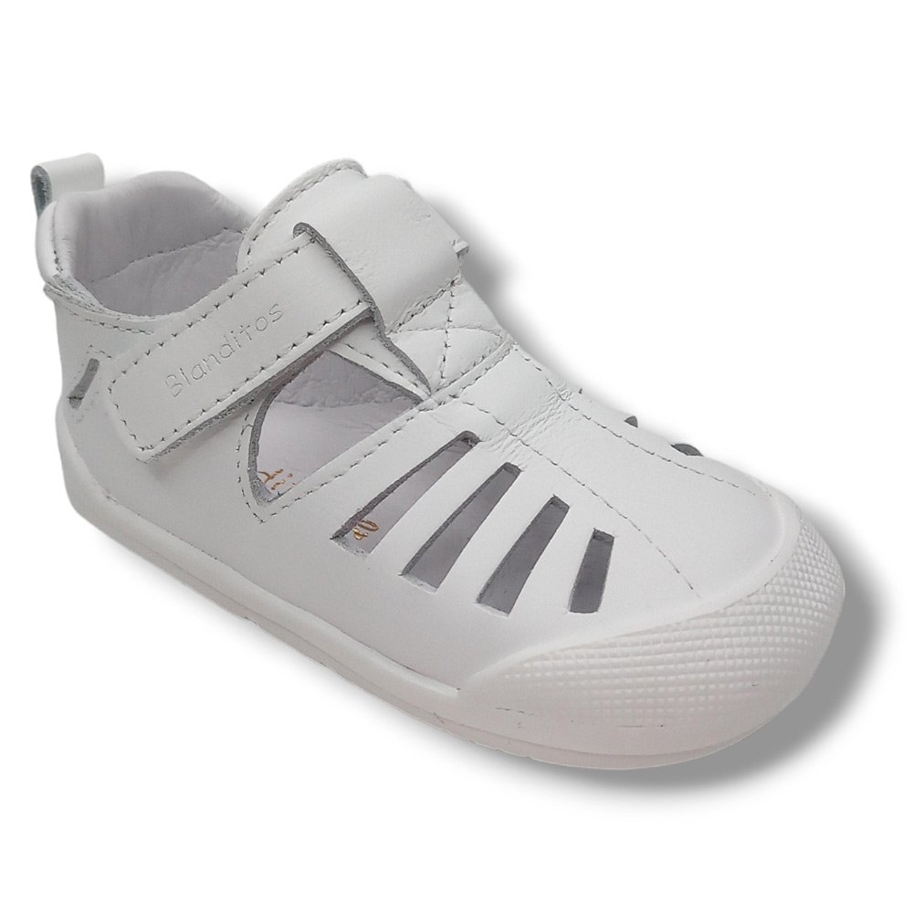 Blanditos by Crio's Sandalia Cerrada Barefoot FIYI BLANCO24 Niño CORDONETS